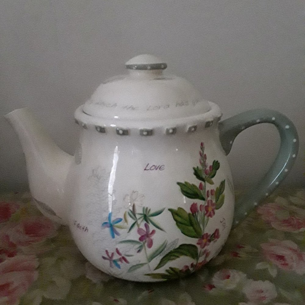 Dickson's Dolomite (Ceramic) Tea Pot with Spiritual Verse -NWT